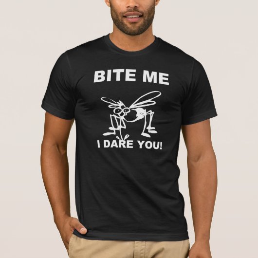かみつきおもしろいて蚊に刺されよう Tシャツ (正面)