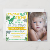 かみつき＆スタンプ！恐竜男子の2歳誕生日写真 招待状 (正面)