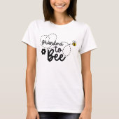 かわいいおばあちゃん蜂の文字アート Tシャツ (正面)