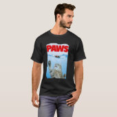 かわいいおびえたネズミを追う猫のパロディー パウズ 面白い Tシャツ (正面フル)