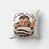 かわいいおもしろいもの私はダイエットに乗っているが、ケーキを食べなければならない クッション (裏面)