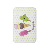 かわいいおもしろいアイスクリームポップシクル漫画トリオ バスマット (正面縦)