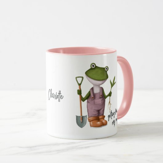 かわいいおもしろいカエルの園芸パーソナライズされた名 マグカップ (正面右)
