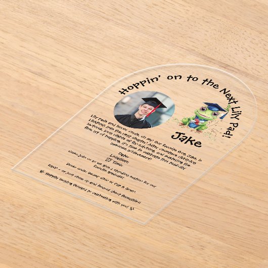 かわいいおもしろいカエル卒業アクリル招待状 アクリル招待状 (レイダウン)