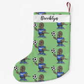 かわいいおもしろいコモドドラゴンの遊サッカー漫画 スモールクリスマスストッキング (裏面)