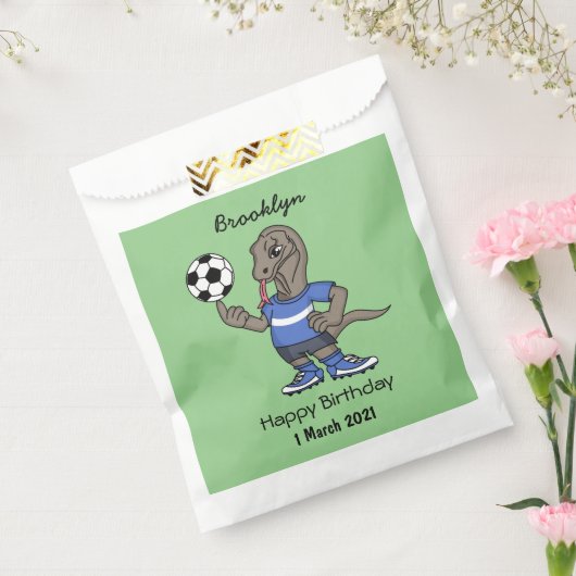 かわいいおもしろいコモドドラゴンの遊サッカー漫画 フェイバーバッグ (封をした状態)