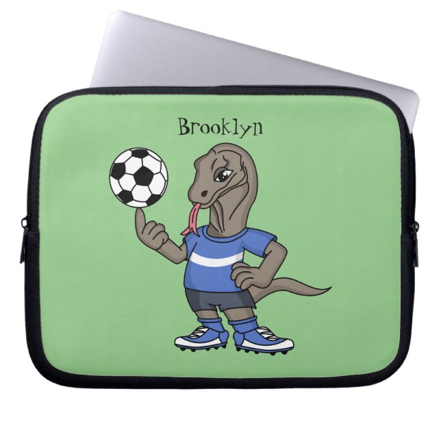 かわいいおもしろいコモドドラゴンの遊サッカー漫画 ラップトップスリーブ (正面)