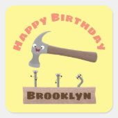 かわいいおもしろいハンマーと爪、 ネイルの漫画の誕生日 スクエアシール (正面)