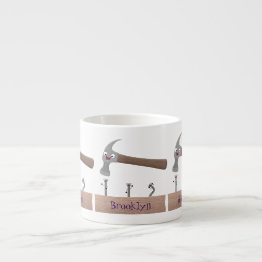 かわいいおもしろいハンマーと爪、 ネイル漫画イラストレーション エスプレッソカップ (正面)