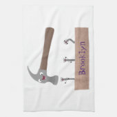 かわいいおもしろいハンマーと爪、 ネイル漫画イラストレーション キッチンタオル (縦)