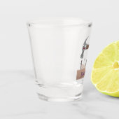 かわいいおもしろいハンマーと爪、 ネイル漫画イラストレーション ショットグラス (左)