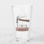 かわいいおもしろいハンマーと爪、 ネイル漫画イラストレーション タンブラーグラス (裏面)
