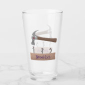 かわいいおもしろいハンマーと爪、 ネイル漫画イラストレーション タンブラーグラス (正面)