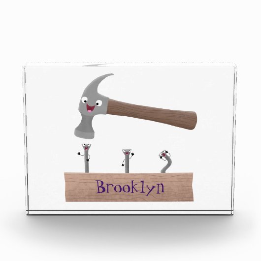 かわいいおもしろいハンマーと爪、 ネイル漫画イラストレーション フォトブロック (正面)