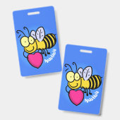 かわいいおもしろいビーとハート漫画イラストレーション バッジ (正面＆裏面)