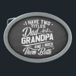 かわいいおもしろいレトロタイポグラフィパパグランドパギフト 卵形バックル<br><div class="desc">パパと祖父の2つのタイトルを持っている人は誰でも愛する！</div>