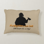かわいいおもしろい消防士は熱いアクセント枕 アクセントクッション (裏面)
