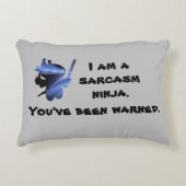 かわいいおもしろい皮肉忍者 アクセントクッション (正面)
