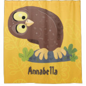 かわいいおもしろい茶色のフクロウ漫画イラストレーション シャワーカーテン (正面)