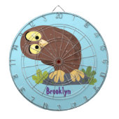 かわいいおもしろい茶色のフクロウ漫画イラストレーション ダーツボード (正面)