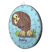 かわいいおもしろい茶色のフクロウ漫画イラストレーション ダーツボード (正面右)