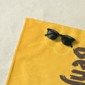 かわいいおもしろい茶色のフクロウ漫画イラストレーション ビーチタオル (インサイチュ)