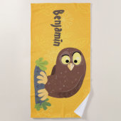 かわいいおもしろい茶色のフクロウ漫画イラストレーション ビーチタオル (正面)