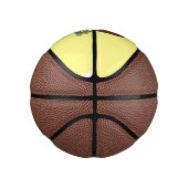 かわいいおもしろい茶色のフクロウ漫画イラストレーション ミニバスケットボール (右)