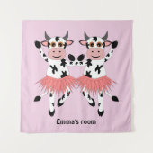 かわいいおもしろい踊り牛 タペストリー (正面)