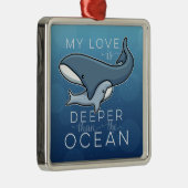 かわいいお母さんおよびベビーのクジラ、愛は海より深いです メタルオーナメント (右)