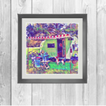 かわいいお洒落ヴィンテージキャンパートレーラーとビーグル