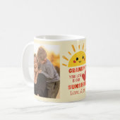 かわいいお茶目な黄色い愛の祖母  コーヒーマグカップ (正面左)