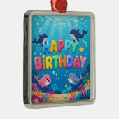 かわいいお誕生日おめでとうイルカデザイン メタルオーナメント (右)