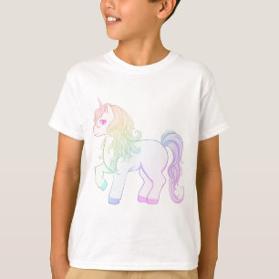 かわいいかわいいの虹によって着色されるユニコーンの子馬 Tシャツ