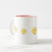 かわいいかわいいの黄色いひよこのマグ ツートーンマグカップ (正面左)