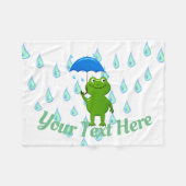 かわいいかわいいカエルと雨 フリースブランケット (正面(横))