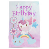 かわいいかわいいドリーミーユニコーンレインボー誕生日 ミディアムペーパーバッグ (裏面)