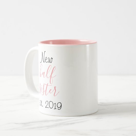 かわいいかわいらし甘い新しい姉妹家族の親戚 ツートーンマグカップ (正面左)