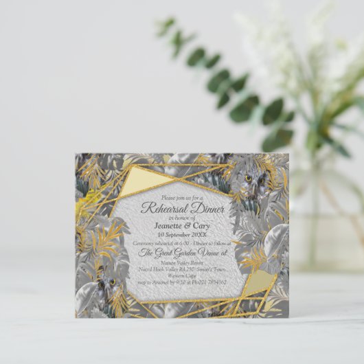 かわいいきらめくフクロウ – 目&グレー葉イエロー 招待状 (スタンド正面)