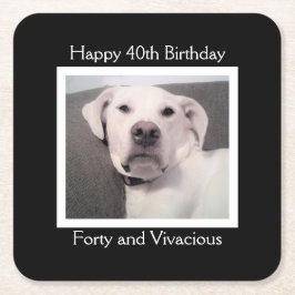 かわいいけどおこった白い犬の40歳の誕生日 ブラック スクエアペーパーコースター