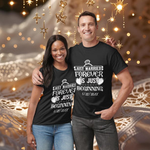 かわいいたった今結婚しましたワードアート結婚日付の追加 Tシャツ