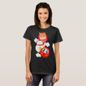 かわいいだるま 日本のお正月 2026 午年のお祝い Tシャツ (正面フル)