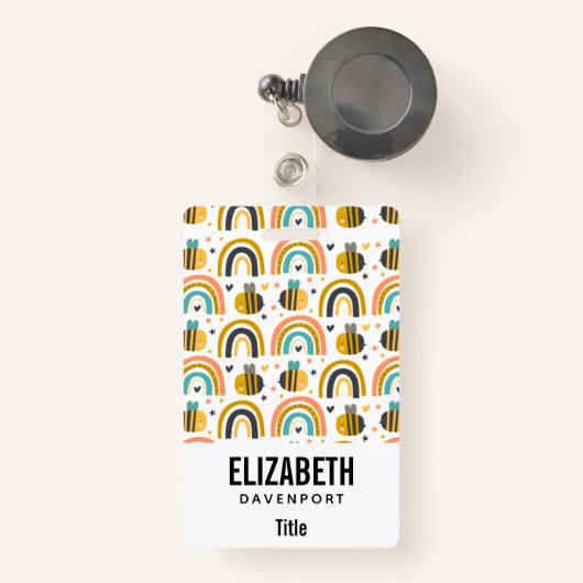 かわいいのまわりにと虹のパターン バッジ (正面リトラクタブル付き)