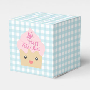 かわいいのカップケーキは御馳走を取ります フェイバーボックス