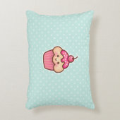 かわいいのピンクのカップケーキおよびかわいく真新しく青い水玉模様 アクセントクッション (正面(垂直))