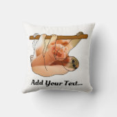 かわいいぶら下がったナマケモノ |写真と文字の追加 クッション (裏面)