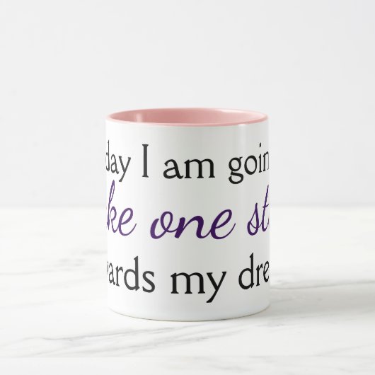 かわいいやる気を起こさせる引用文プリントピンクコーヒー マグカップ (中央)