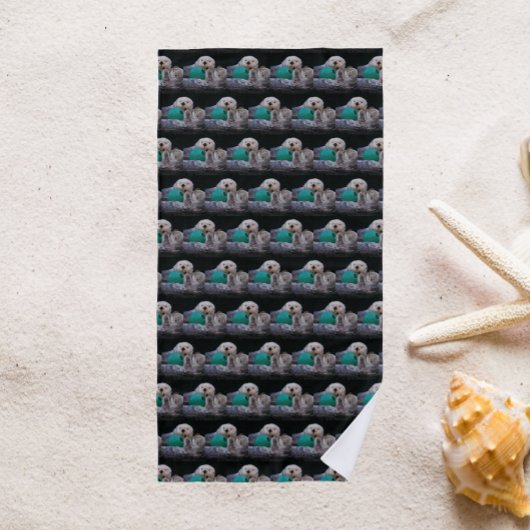 かわいいよくはしゃぐカワウソの柄 ビーチタオル