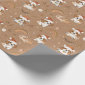かわいいよくはしゃぐ犬と雪の結晶ベージュクリスマス ラッピングペーパー (角)