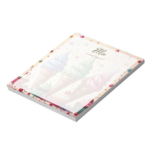 かわいいアイスクリームとカップケーキパーソナライズされた ノートパッド (回転)